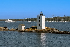 Duth Island Lighthouse in Rhode Island